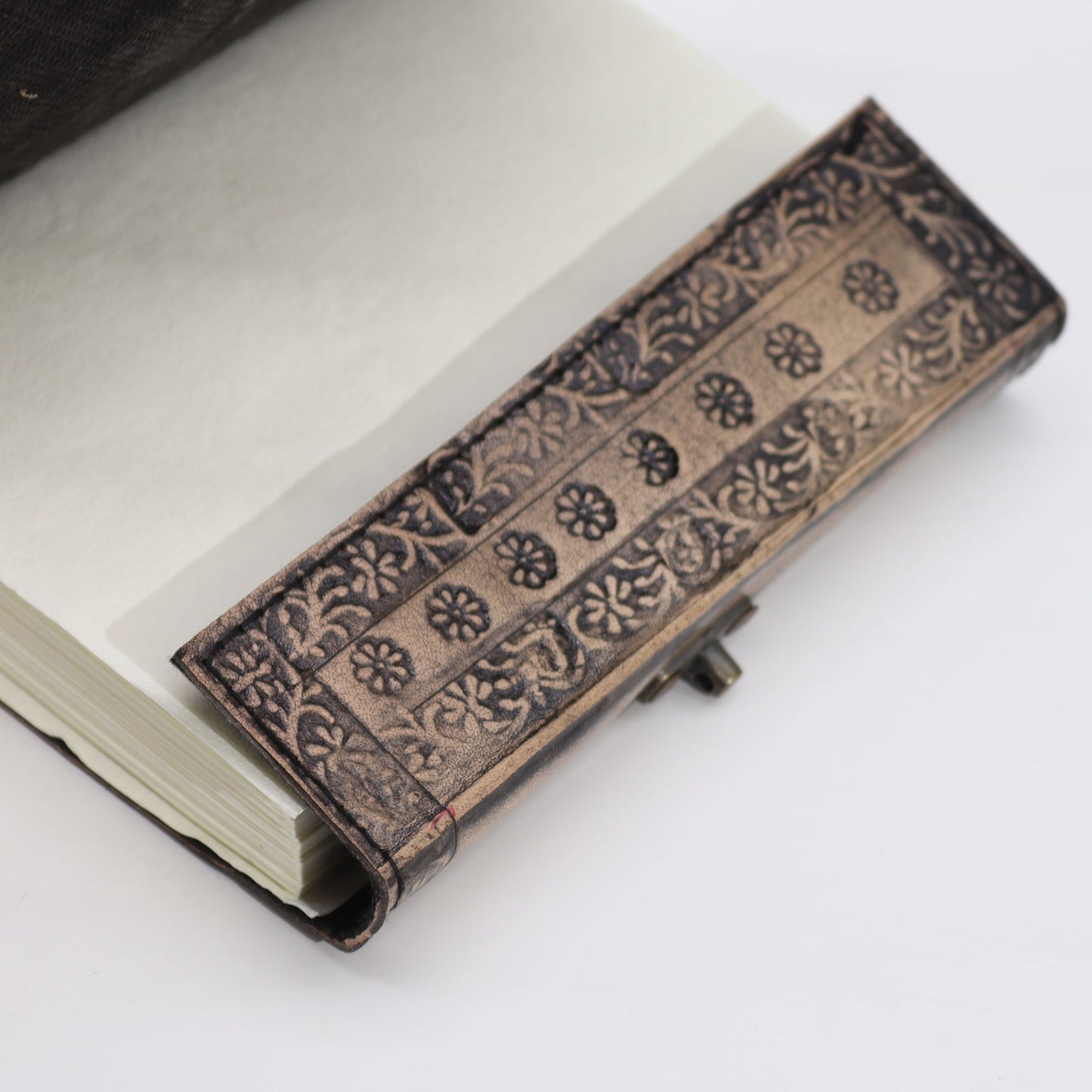 Two Dragons - Esoterisches Notizbuch - Rotbraun - 200 Seiten Stichkante - 17,5 x 12,5 x 3 cm
