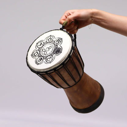 Handgefertigte Djembe-Trommel mit breiter Oberseite – 30 cm