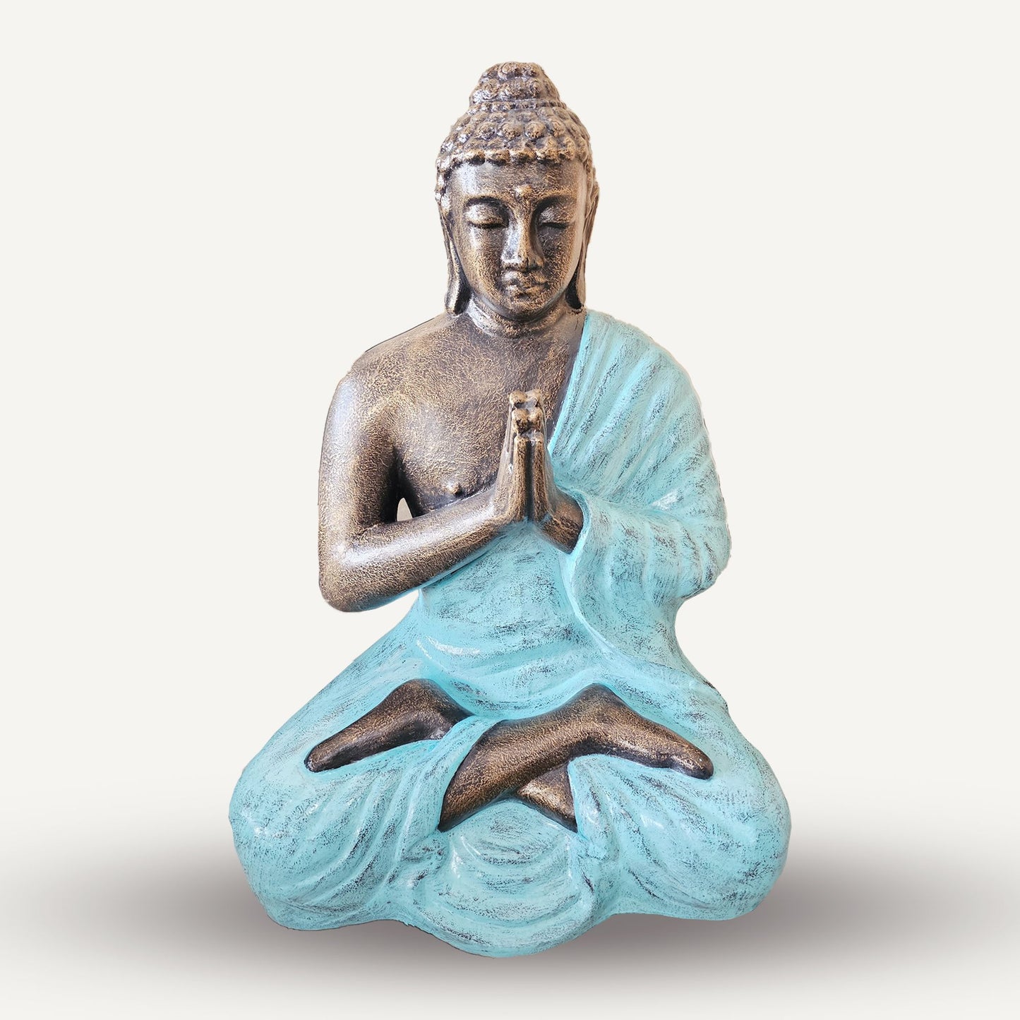 Mittelgroße, türkisfarbene und goldene betende Buddha-Statue – 1,2 m hoch