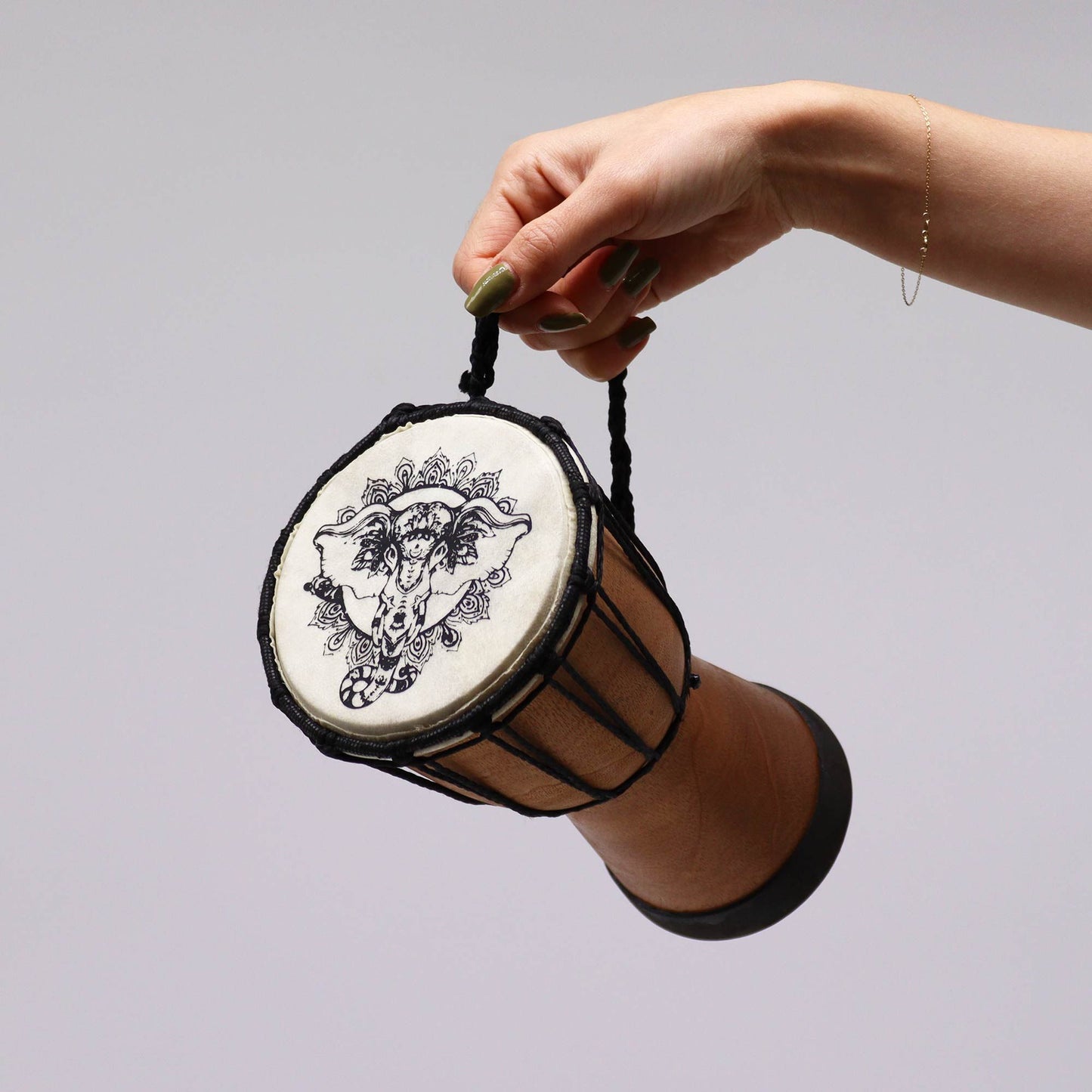 Handgefertigte Djembe-Trommel mit breiter Oberseite – 20 cm