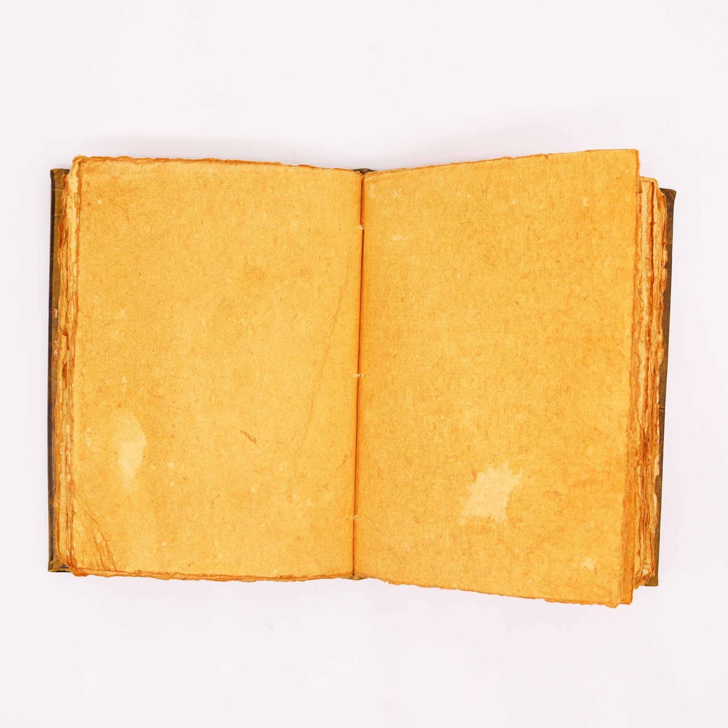 Schweres Notizbuch in Kaffeebraun – Zink-Eulen-Dekor – 200 Seiten mit Büttenrand – 26 x 18 cm