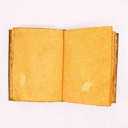 Schweres Notizbuch in Kaffeebraun – Zink-Eulen-Dekor – 200 Seiten mit Büttenrand – 26 x 18 cm